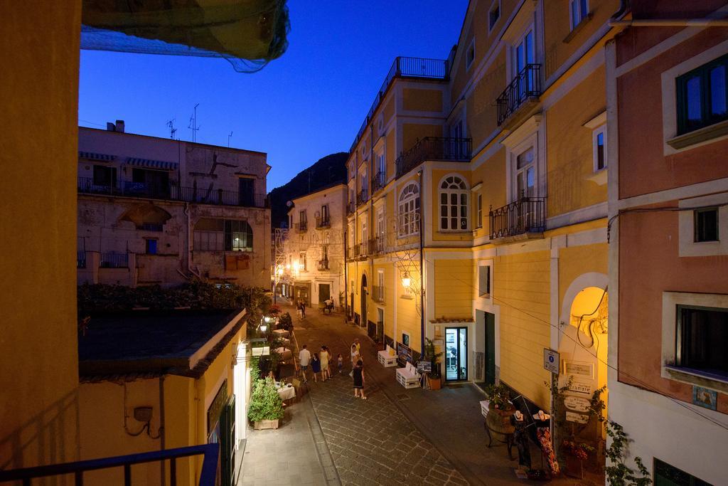 Al Corso Apartments By Amalfivacation Minori Bagian luar foto