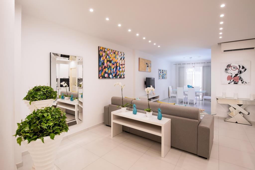 Al Corso Apartments By Amalfivacation Minori Bagian luar foto