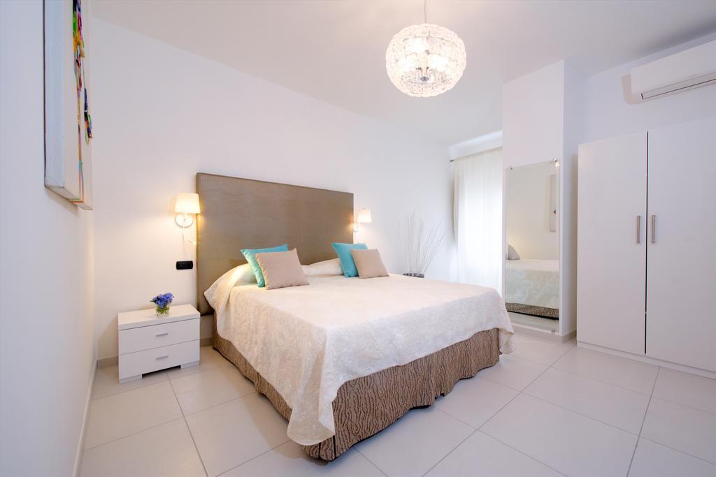 Al Corso Apartments By Amalfivacation Minori Bagian luar foto